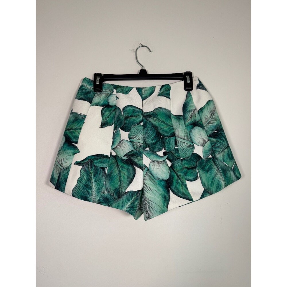 C/MEO Collective Lily Palm Leaf Pattern Shorts | Size M